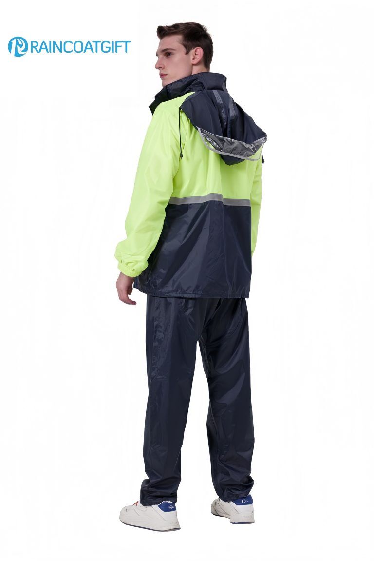 Customized Rain Workwear Available in Color-block Designs (3)